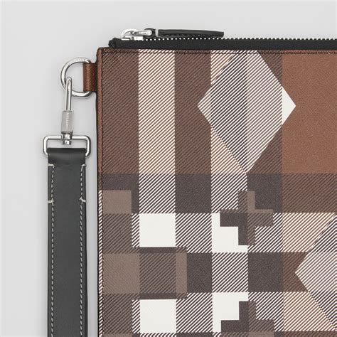 Check Zip Pouch in Dark birch brown 